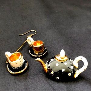 Tea set earrings